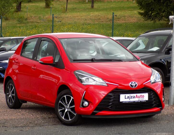 Toyota Yaris 1
