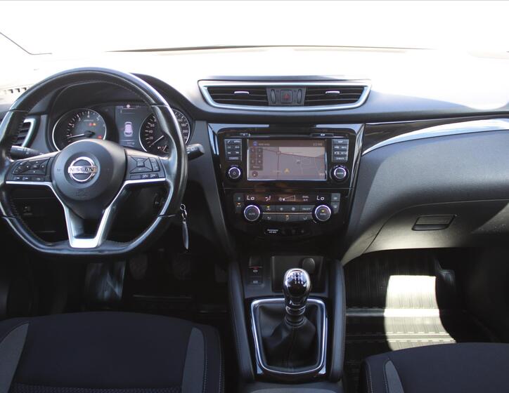 Nissan Qashqai 15