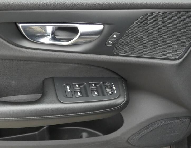 Volvo V60 9