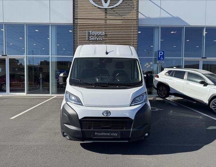 Toyota Proace Max 4