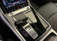 Audi Q8 26