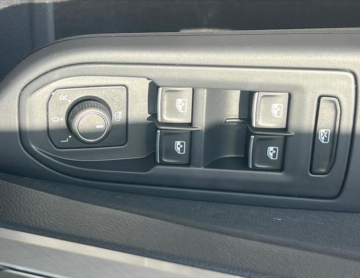 Volkswagen Golf 13