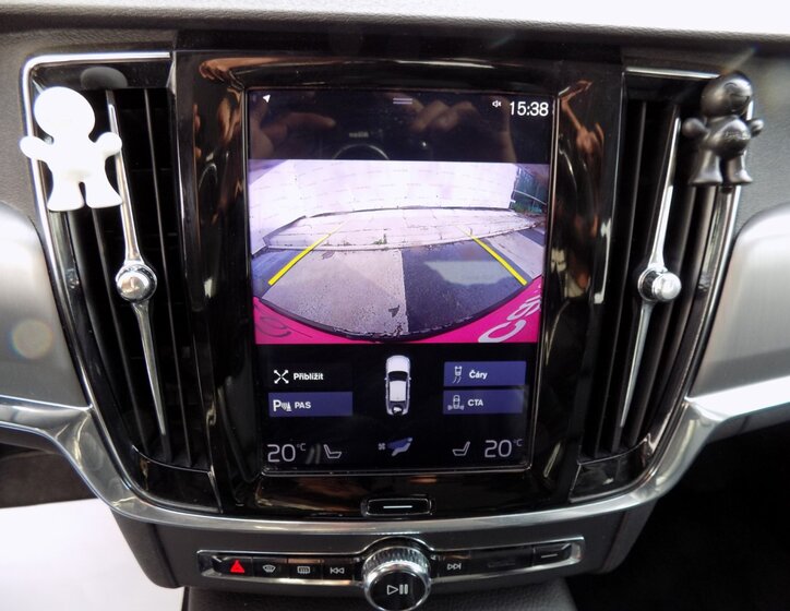 Volvo S90 28