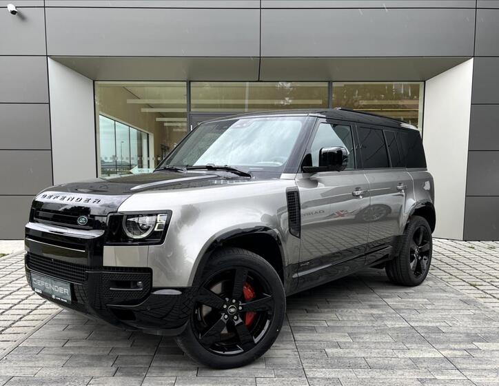 Land Rover Defender 1