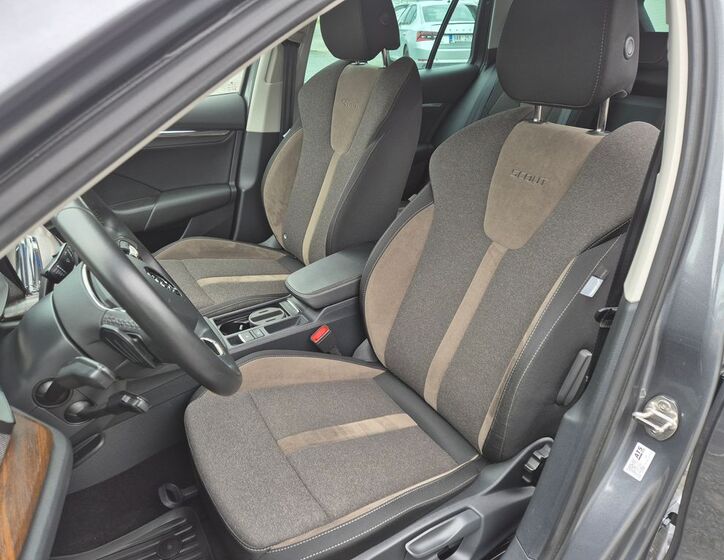 Škoda Octavia 12