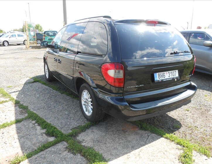 Chrysler Voyager 13