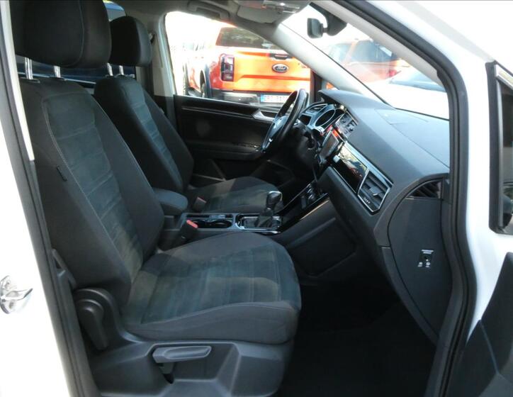 Volkswagen Touran 22