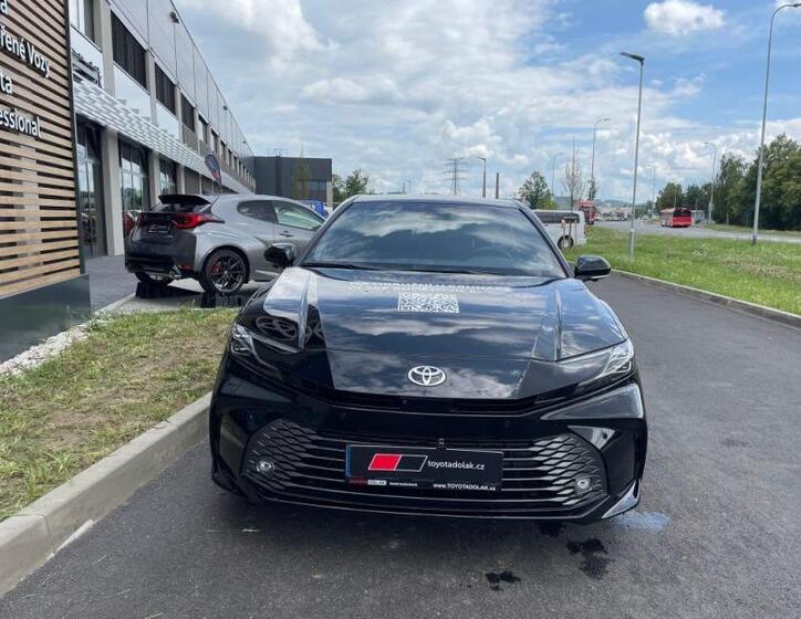 Toyota Camry 7