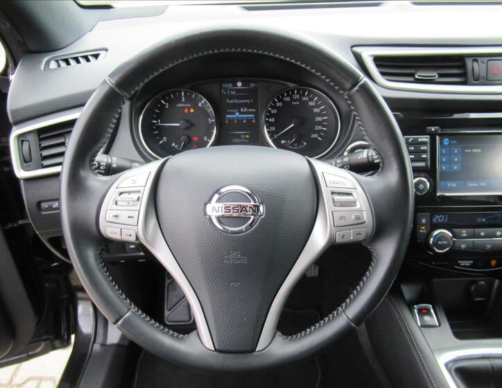 Nissan Qashqai 10