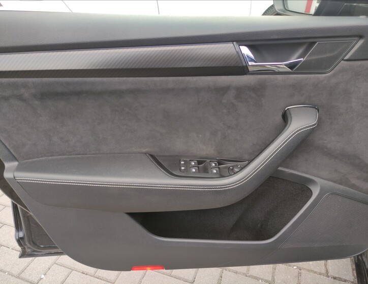 Škoda Superb 10