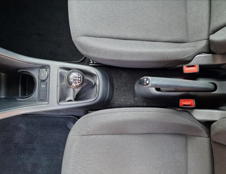 Volkswagen up! 32