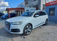 Audi Q7 6