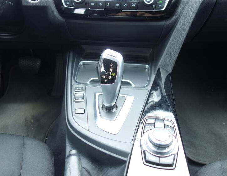 BMW Řada 3 22