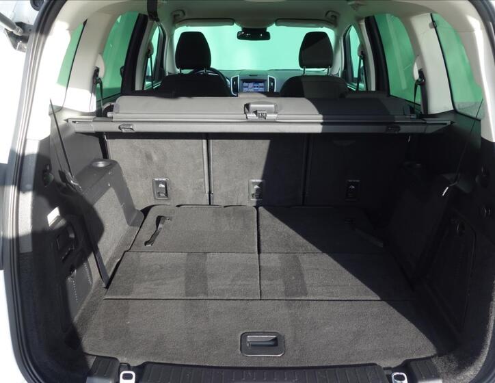 Ford Galaxy 28