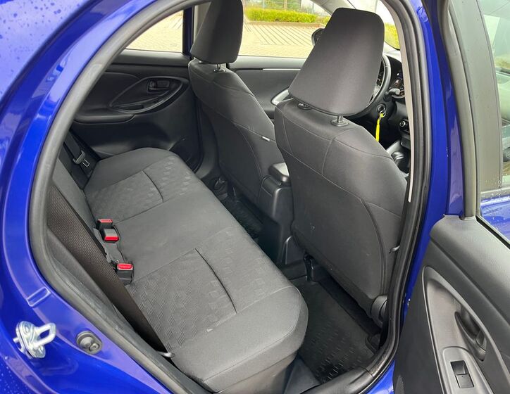 Toyota Yaris 17