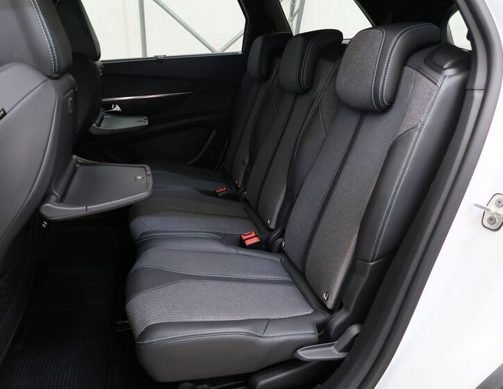 Peugeot 5008 31