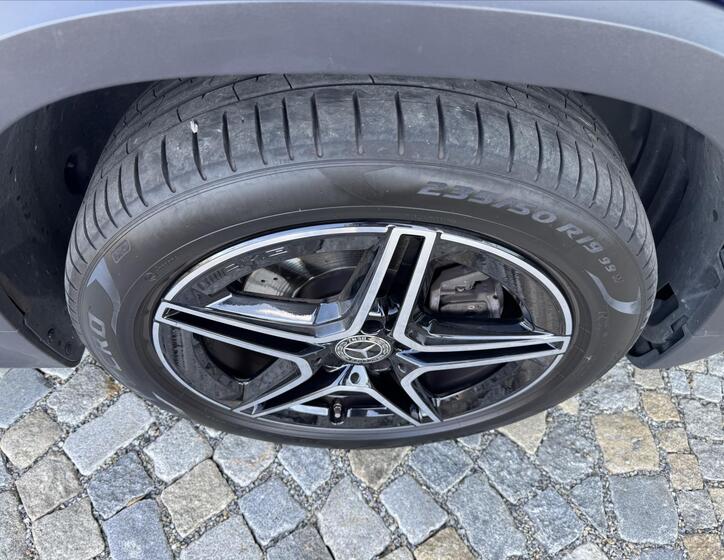 Mercedes-Benz GLB 27