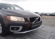 Volvo XC70 13