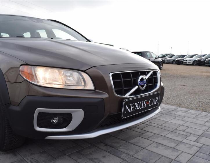 Volvo XC70 13