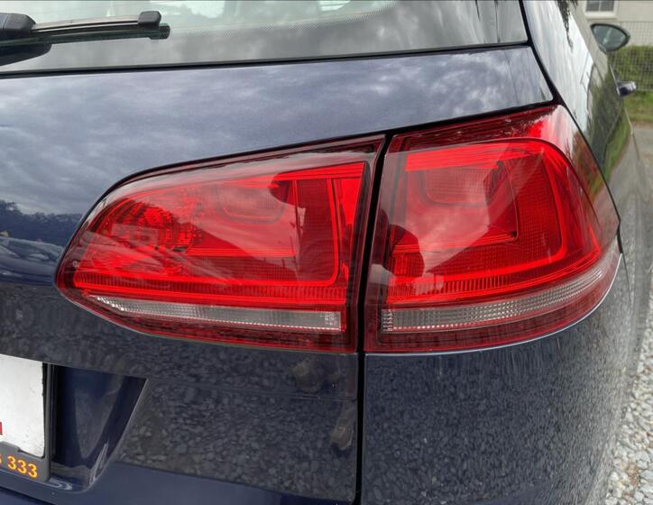 Volkswagen Golf 42
