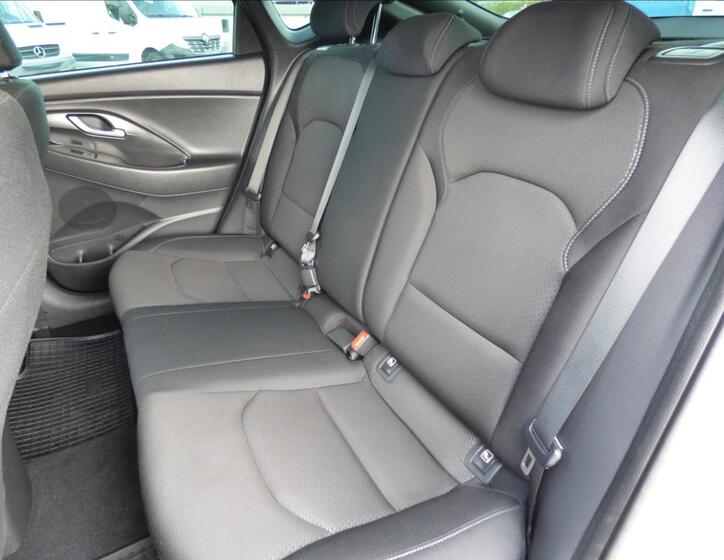 Hyundai i30 40