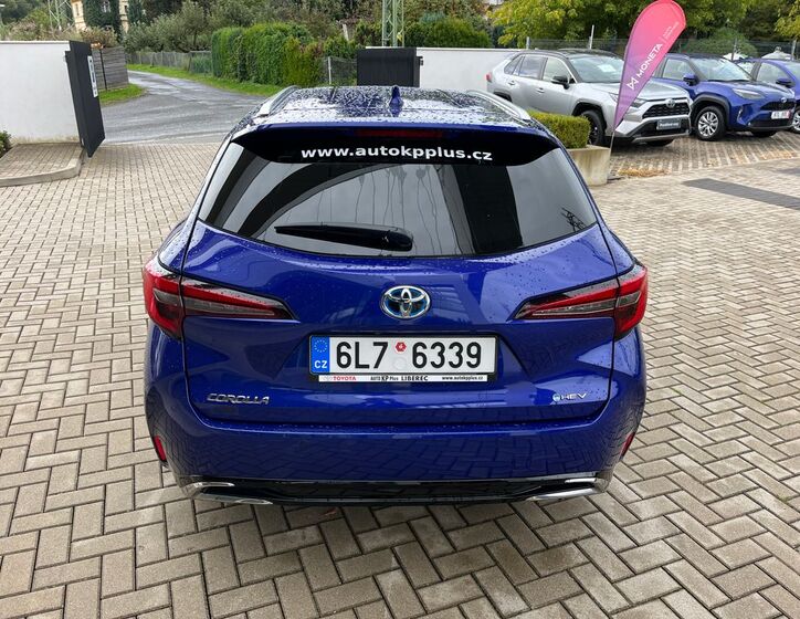 Toyota Corolla 32