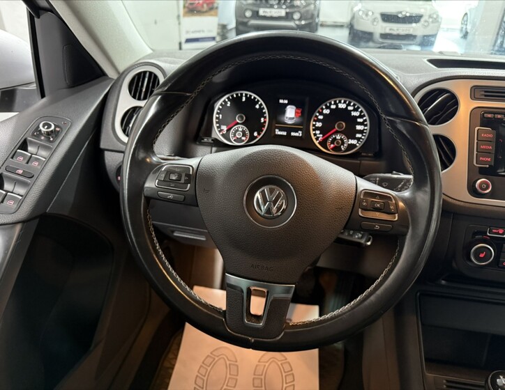 Volkswagen Tiguan 19