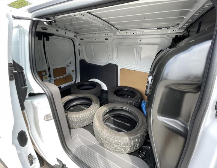 Ford Transit Connect 21