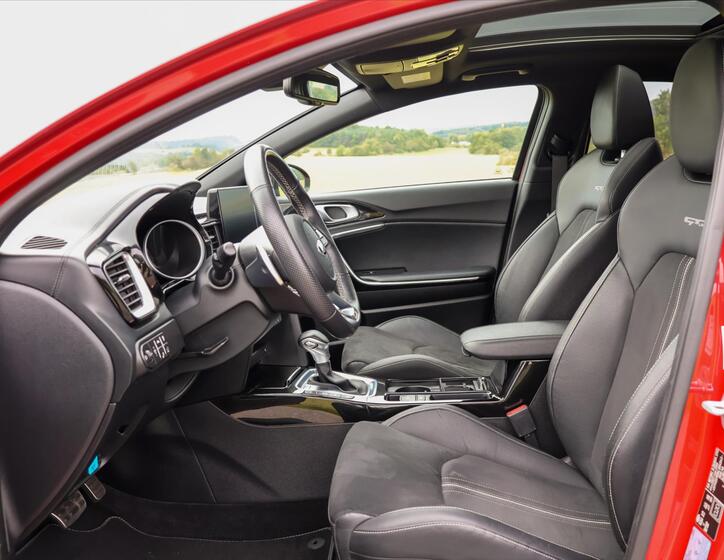 KIA ProCeed 12