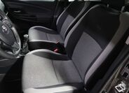 Toyota Yaris 9