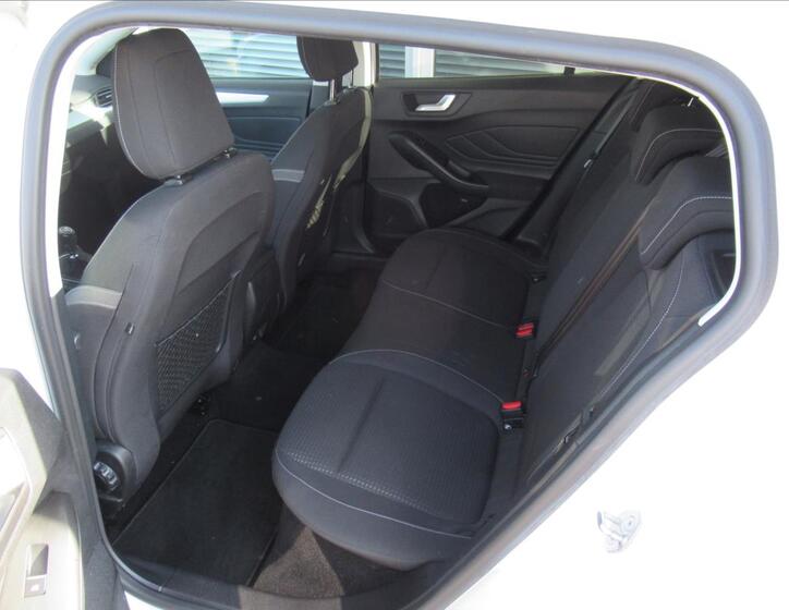 Ford Focus 23