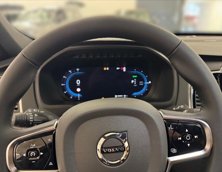 Volvo XC90 8