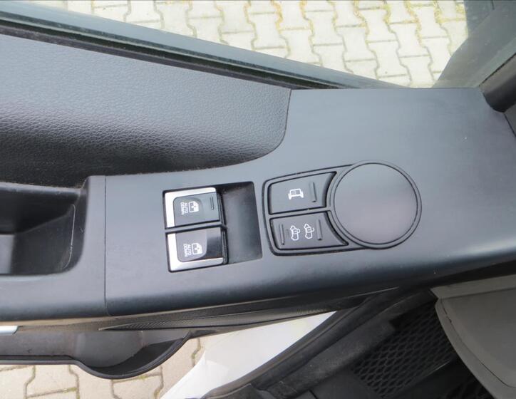 Hyundai H 350 11