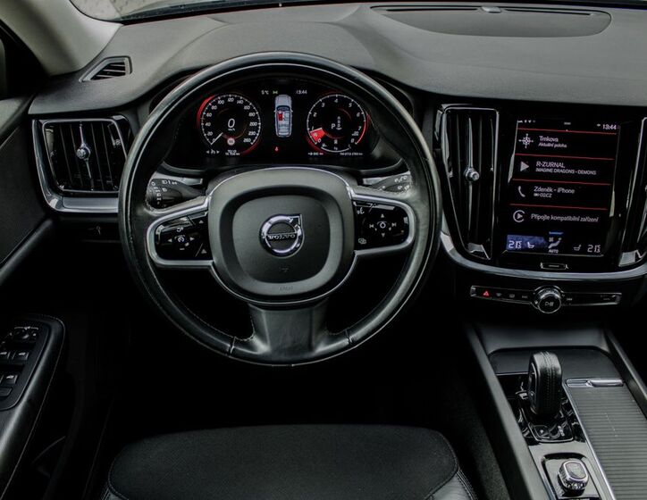 Volvo V60 12