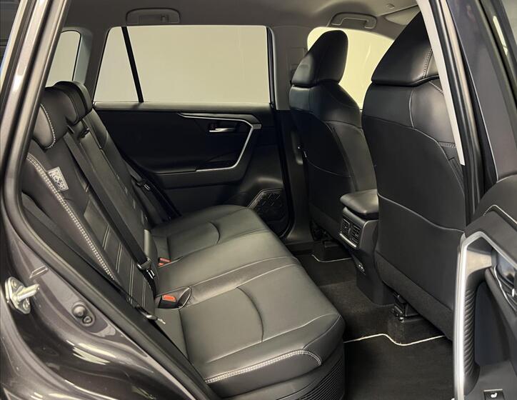 Toyota RAV4 14
