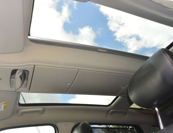 Ford Galaxy 13