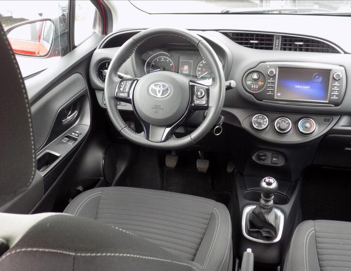 Toyota Yaris 14
