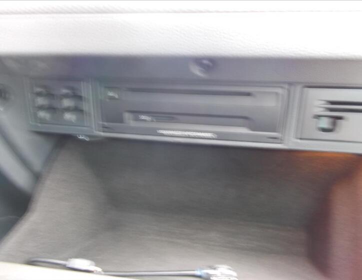Volkswagen Golf 30
