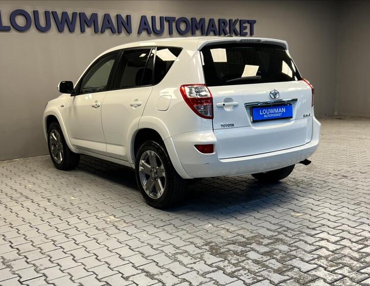 Toyota RAV4 14