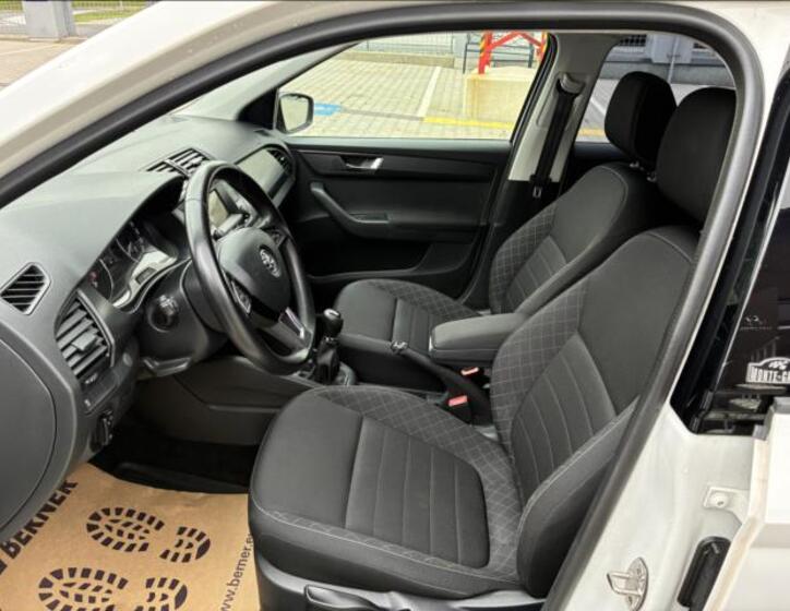 Škoda Fabia 12