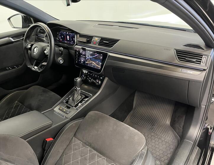 Škoda Superb 22