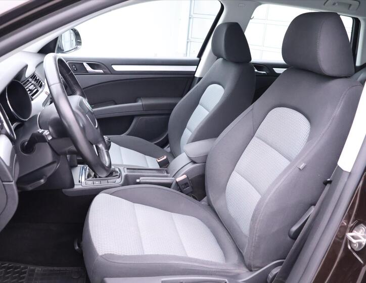 Škoda Superb 12