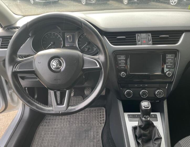Škoda Octavia 13
