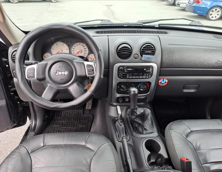 Jeep Cherokee 9