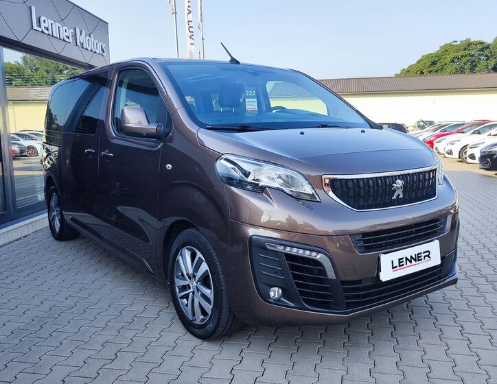 Peugeot Traveller 3