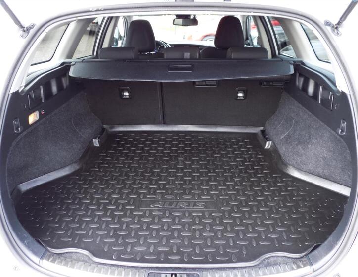 Toyota Auris 30