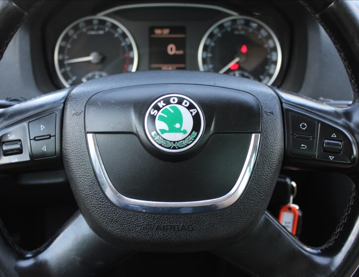 Škoda Octavia 15