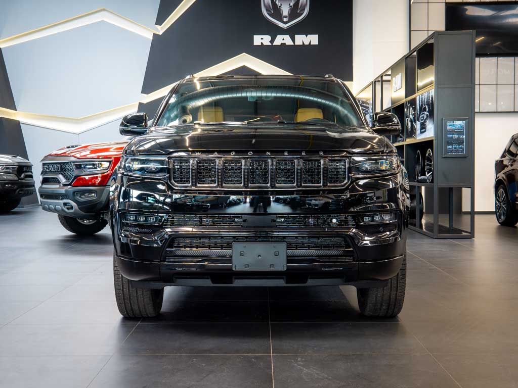 Jeep Grand Wagoneer