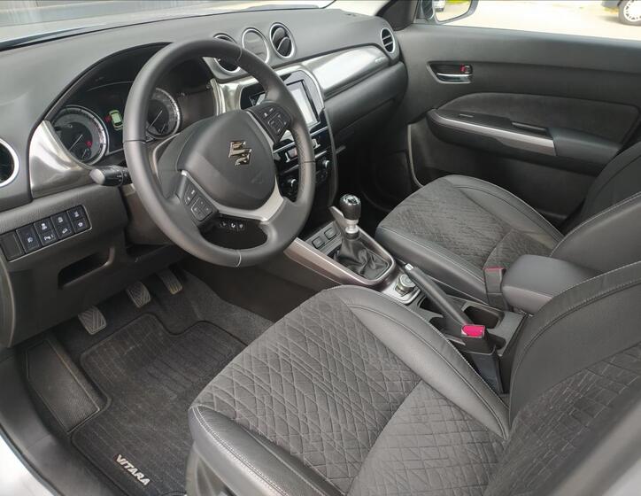 Suzuki Vitara 11