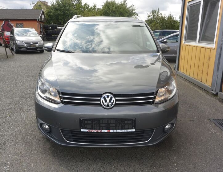 Volkswagen Touran 2